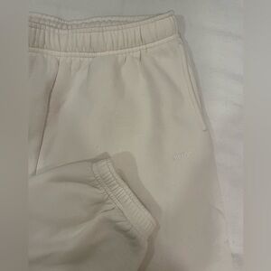 Aritzia Cozy Sweatfleece Mega Jogger